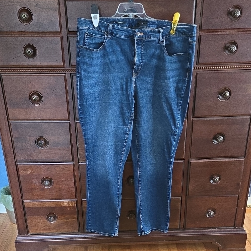 Talbots Straight Leg Jeans Size 18W. Blue denim.